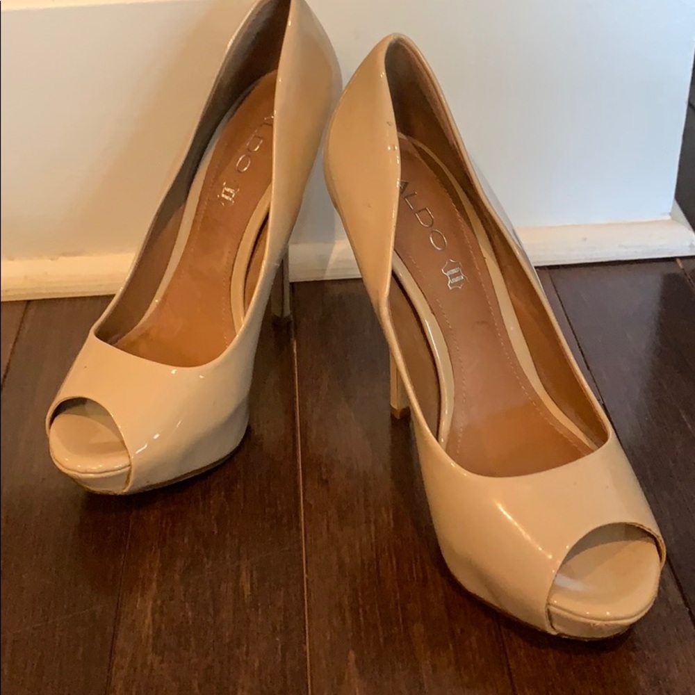 Aldo open toed pumps